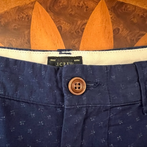 J. Crew 9” Stanton Navy All Over Floral Print Flat Front Shorts 30 Lightweight - Picture 9 of 13
